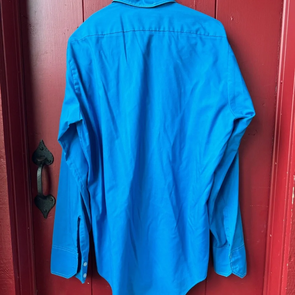 Vintage Blue Button Down Shirt - Picture 7 of 8